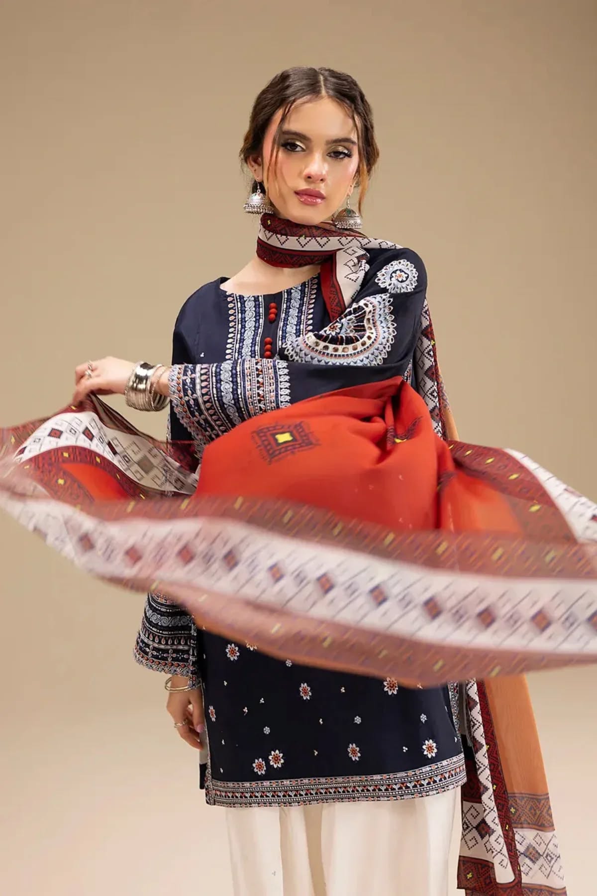 Jazmin Premium Dhanak 3PC Embroidered Suit