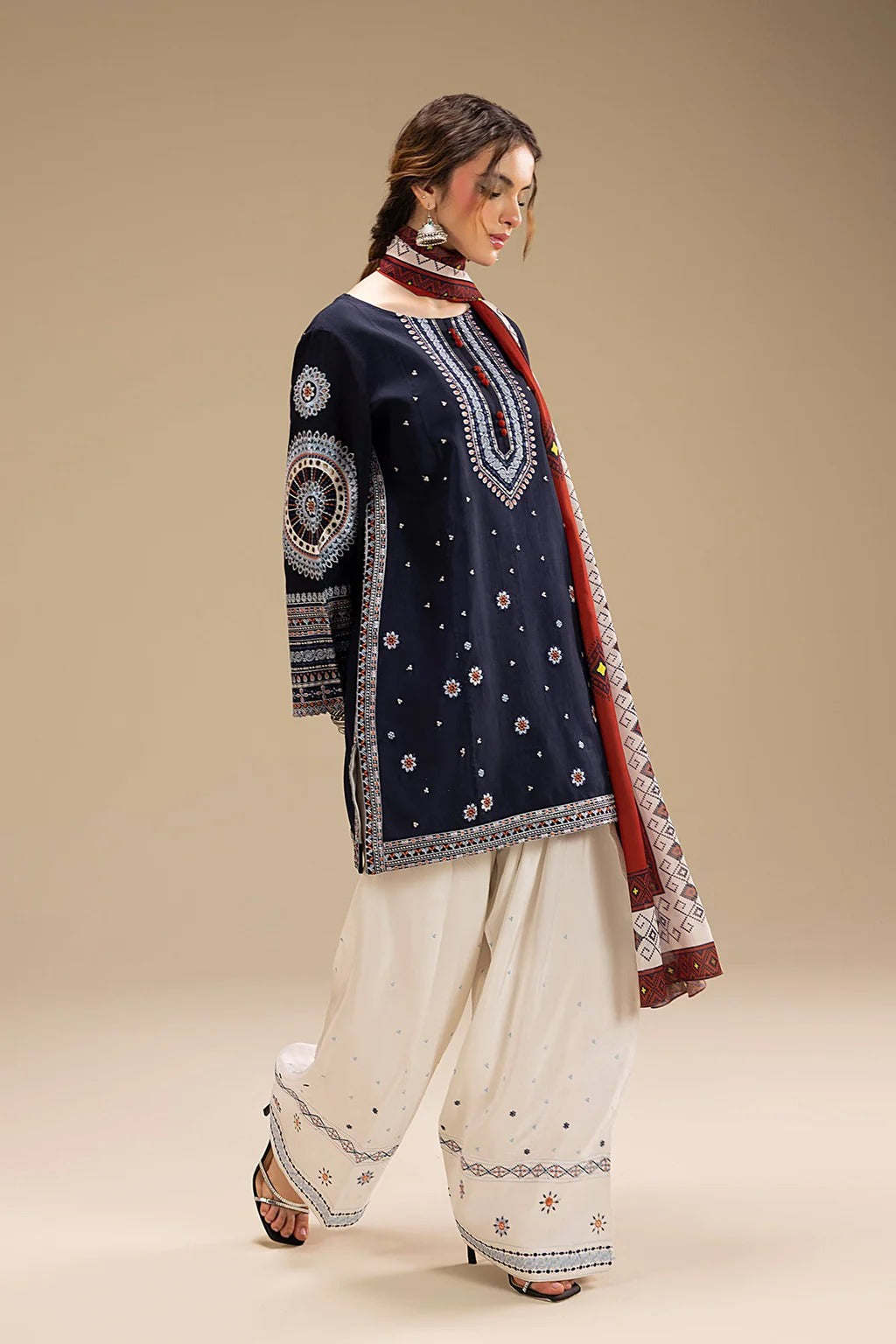 Jazmin Premium Dhanak 3PC Embroidered Suit